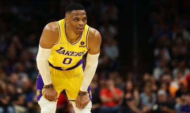 开云电子-被买断才是韦少归宿？留守爵士可能性同样存在